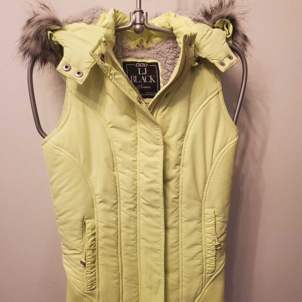Lorna Janes womans vest